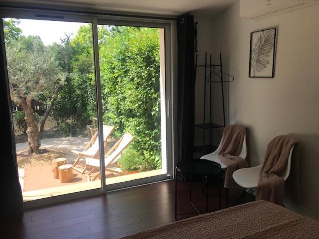 La Maison 1440 LʼIsle-sur-la-Sorgue Extérieur photo